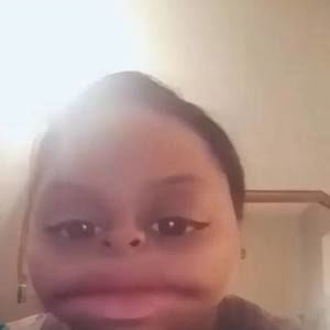 Meet your Posher, Mønique